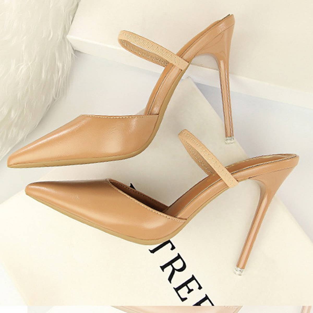 RETRO BAOTOU POINTED STILETTO HEELS_CWSHH0040