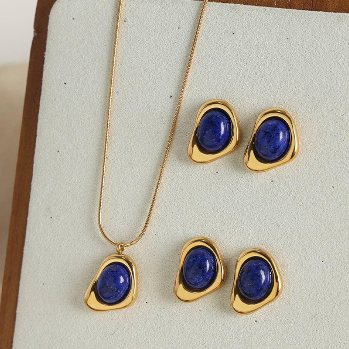 INLAID SAPPHIRE PENDANT NECKLACE JEWELRY_CWAJE1089