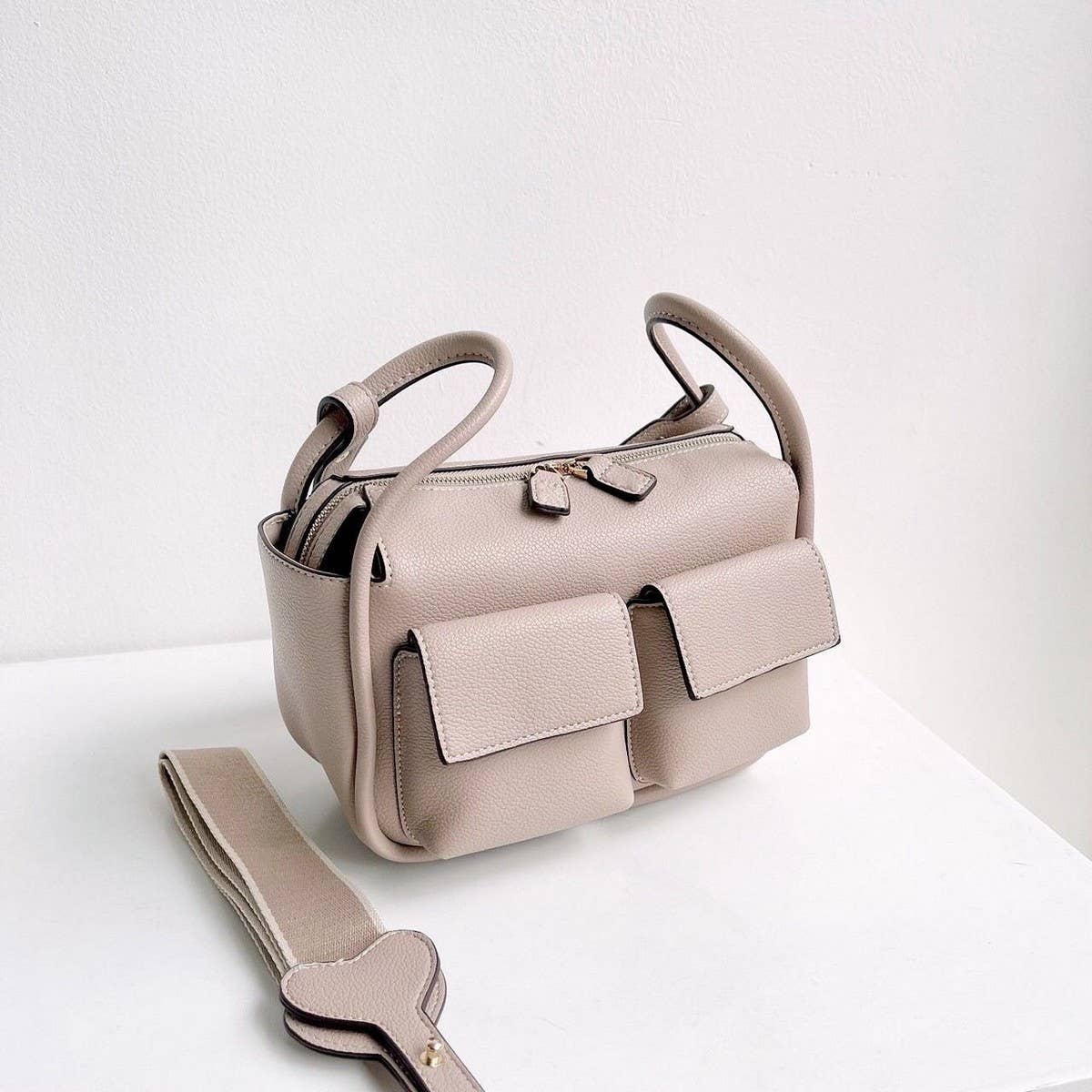 Litchi Patterned Pu Soft Leather Messenger Bag_Cwab1940