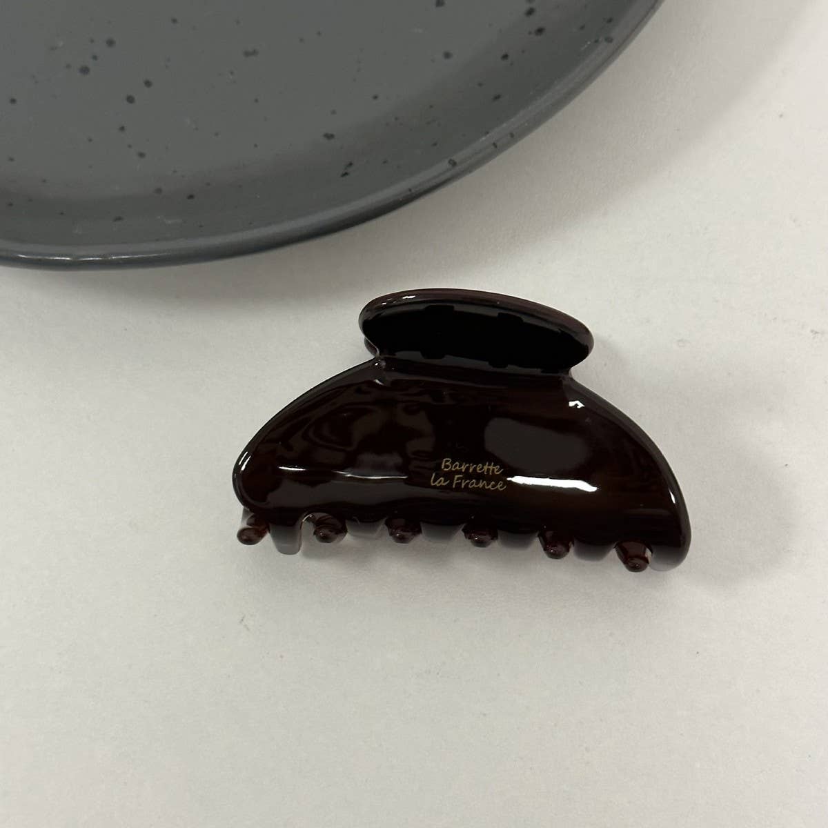 Versatile Candy-Colored Half-Tied Shark Hair Clip_Cwaha1285