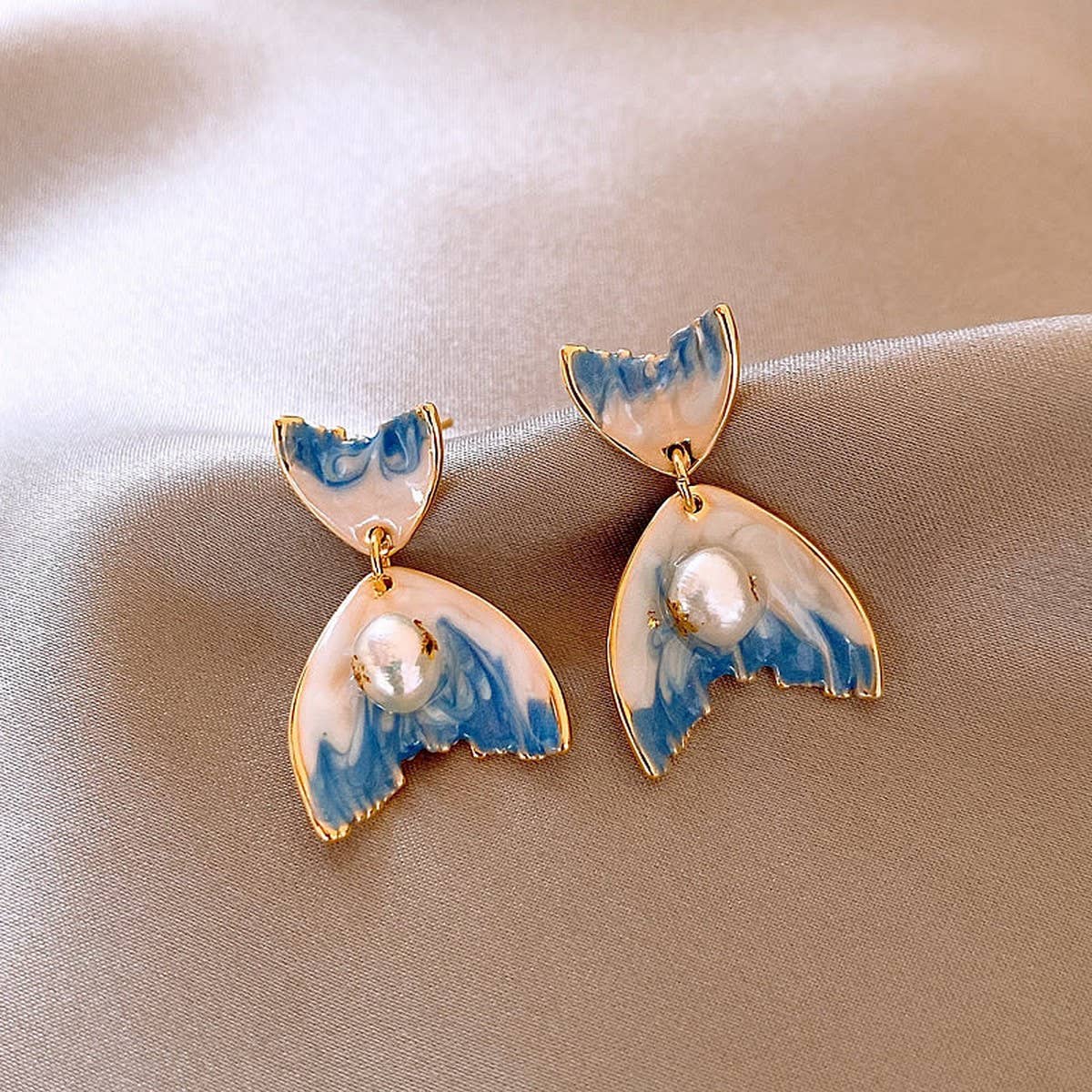 OCEAN WIND OIL DROP DOUBLE FISHTAIL PEARL EARRINGS_CWAJE2350