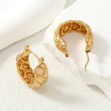 EMBOSSED STAINLESS STEEL GOLD TONE EARRINGS_CWMM3653