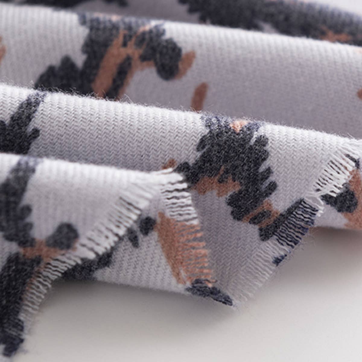 LEOPARD PRINT SCARF FOR WOMEN CHIC WINTER WARMTH_CWASC0468