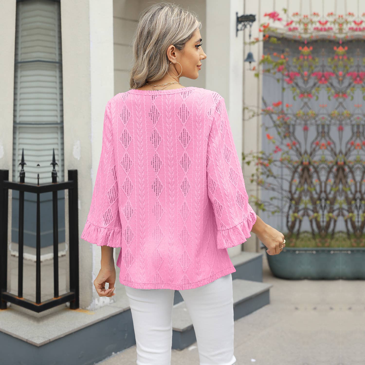 V-Neck Diamond Check Cutout Horn Sleeve T-Shirt