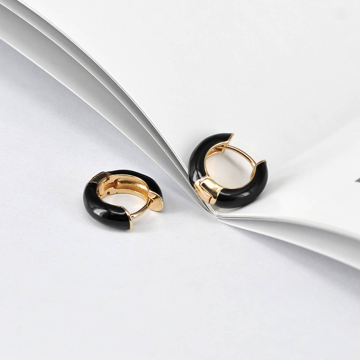 GEOMETRIC FRESH SWEET ROUND OIL DROP EARRINGS_CWAJE1759