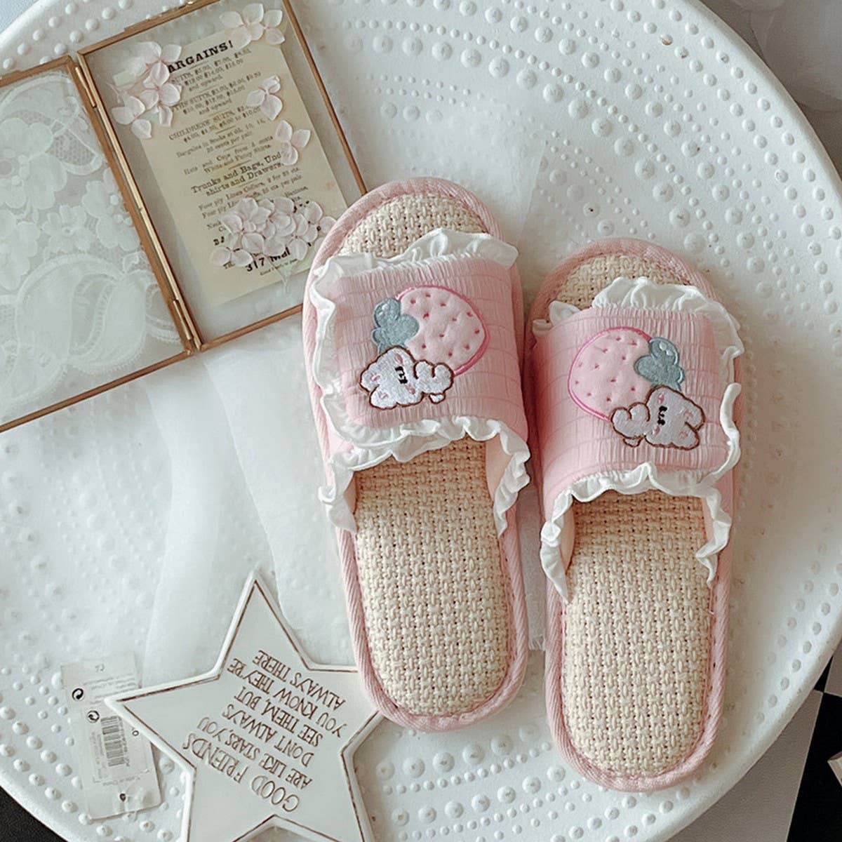 SWEET RUFFLED BREATHABLE LINEN SLIPPERS FOR WOMEN_CWMM2955