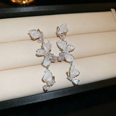 GRADIENT SWEET CRYSTAL BUTTERFLY LONG EARRINGS_CWAJE2177