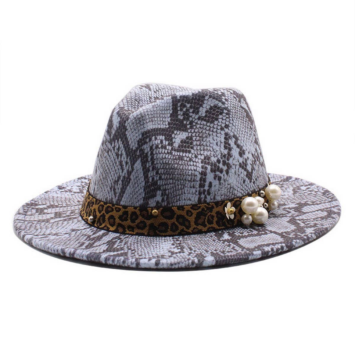 Wool Hat With Snake Pattern And Pearl Accessories_Cwah2594