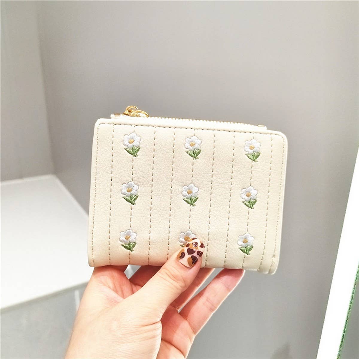 SWEET LADY FASHION CUTE EMBROIDERED LADIES WALLET_CWAB2570