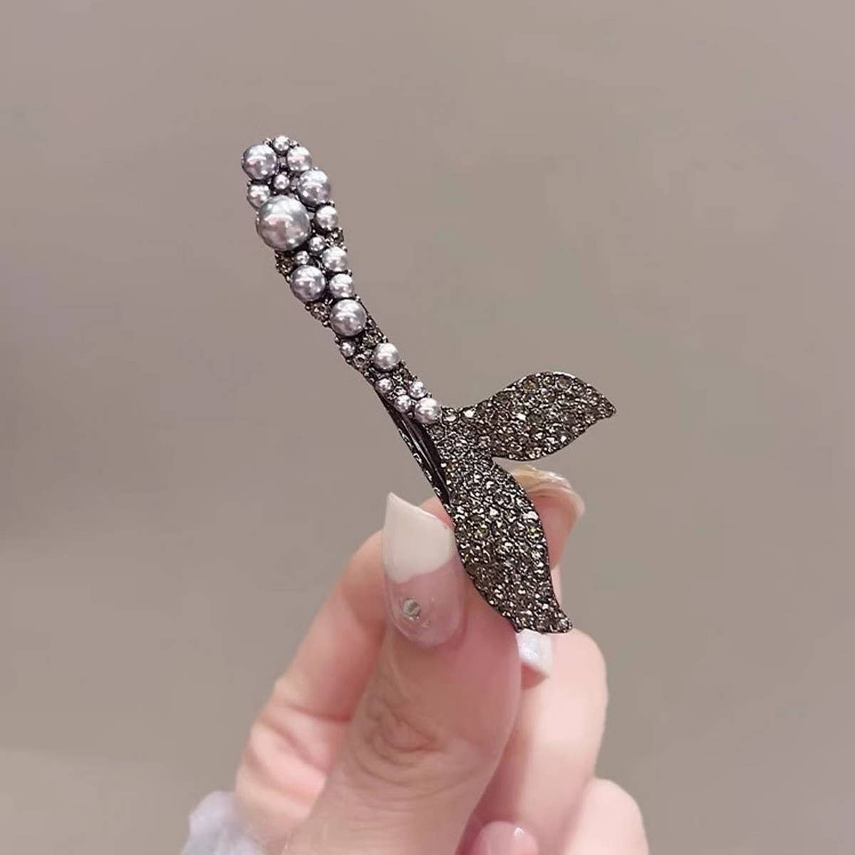 BUTTERFLY HAIRPIN RHINESTONE DUCKBILL HAIRPIN_CWAHA4665