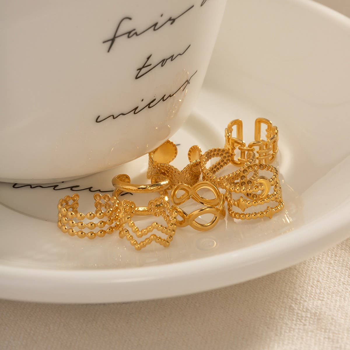 18K GOLD STAINLESS STEEL BRAIDED CLIP EARRINGS_CWMM2359