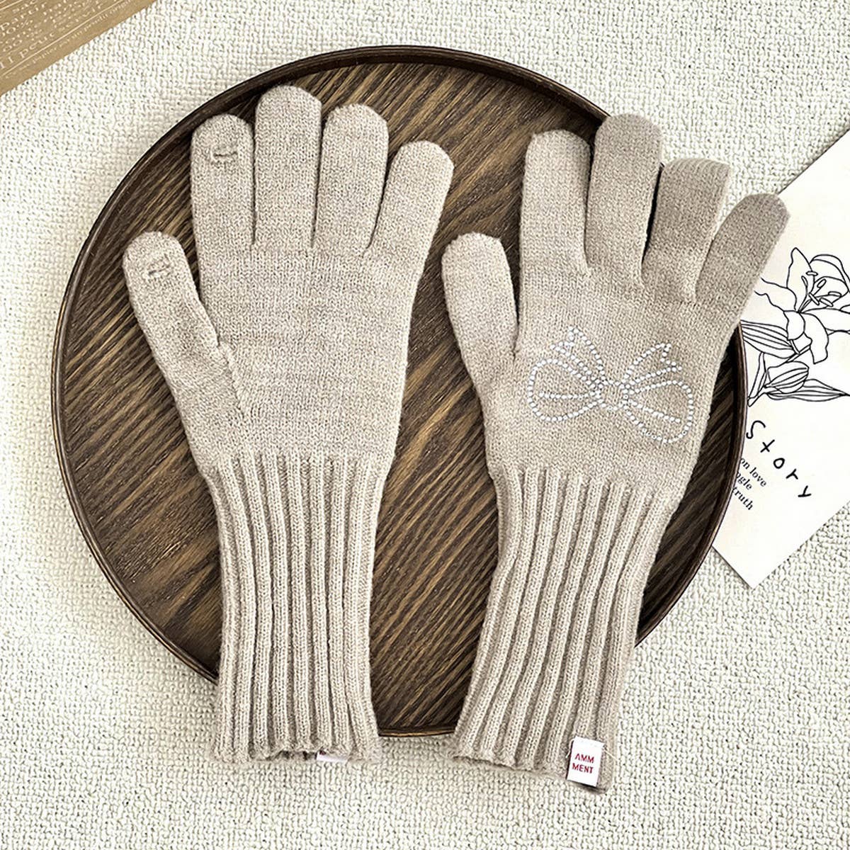 RHINESTONE BOW TOUCH SCREEN FIVE FINGER GLOVES_CWAG0141