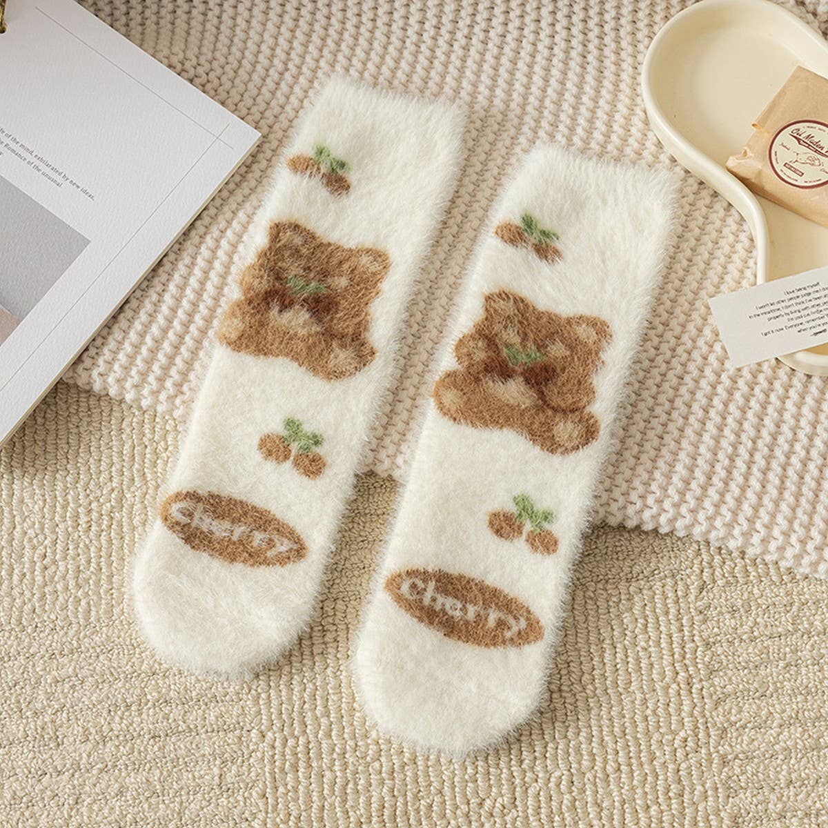 BROWN WARM CARTOON CUTE MID TUBE SOCKS_CWMS0794