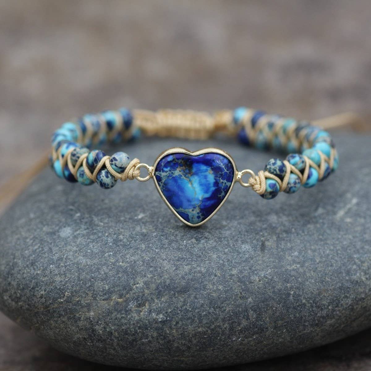 HEART SHAPED CHARM NATURAL STONE WOVEN BRACELET_CWAJE3915