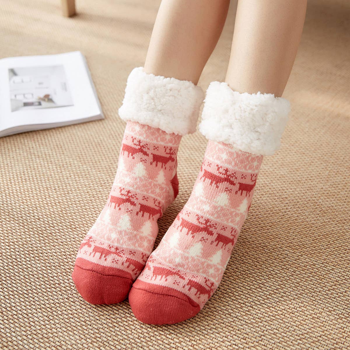 CHRISTMAS WARM PLUSH INDOOR SLIPPERS_CWMS0705