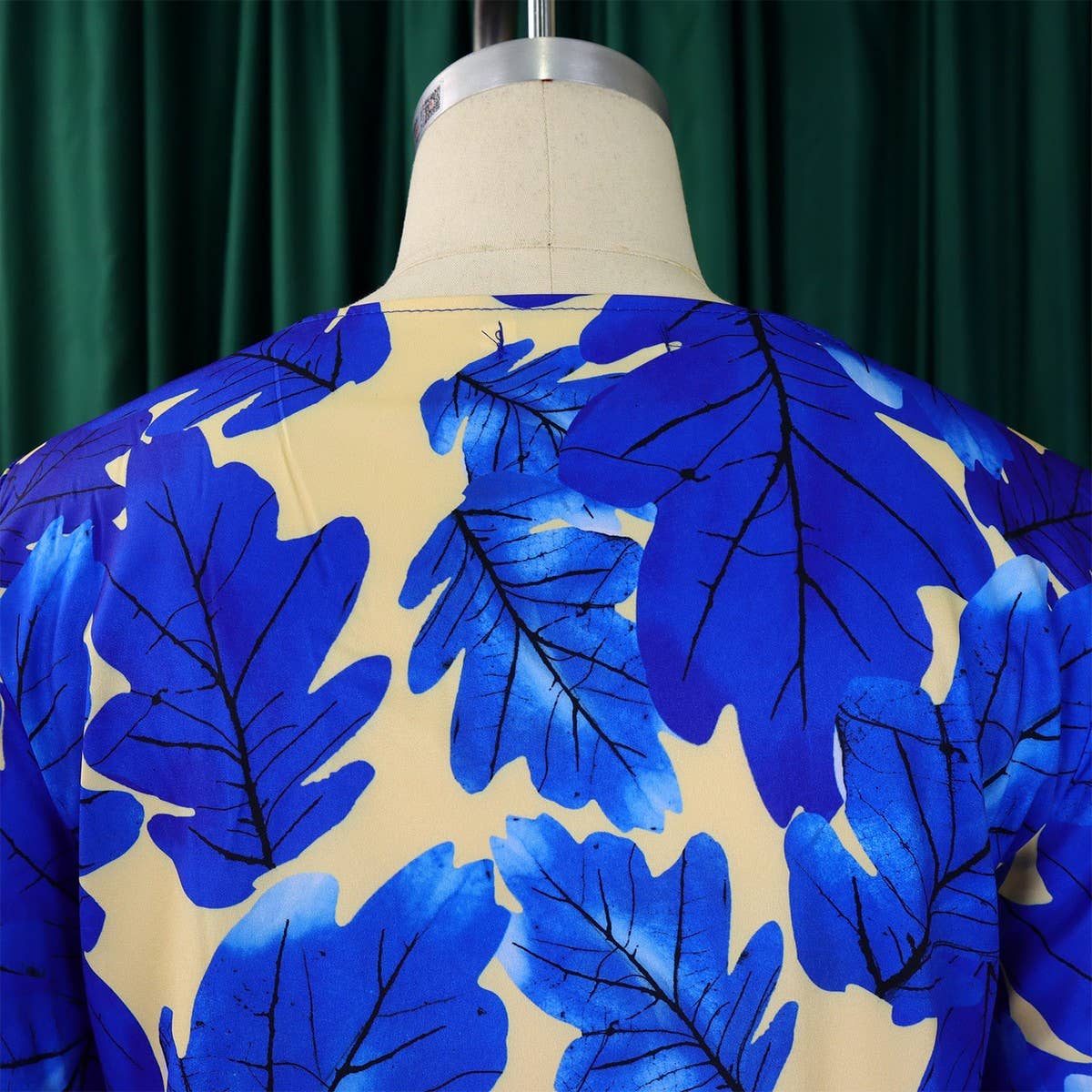 PRINTED TOP AND WIDE LEG PANTS TWO PIECE SET_CWSTB1142