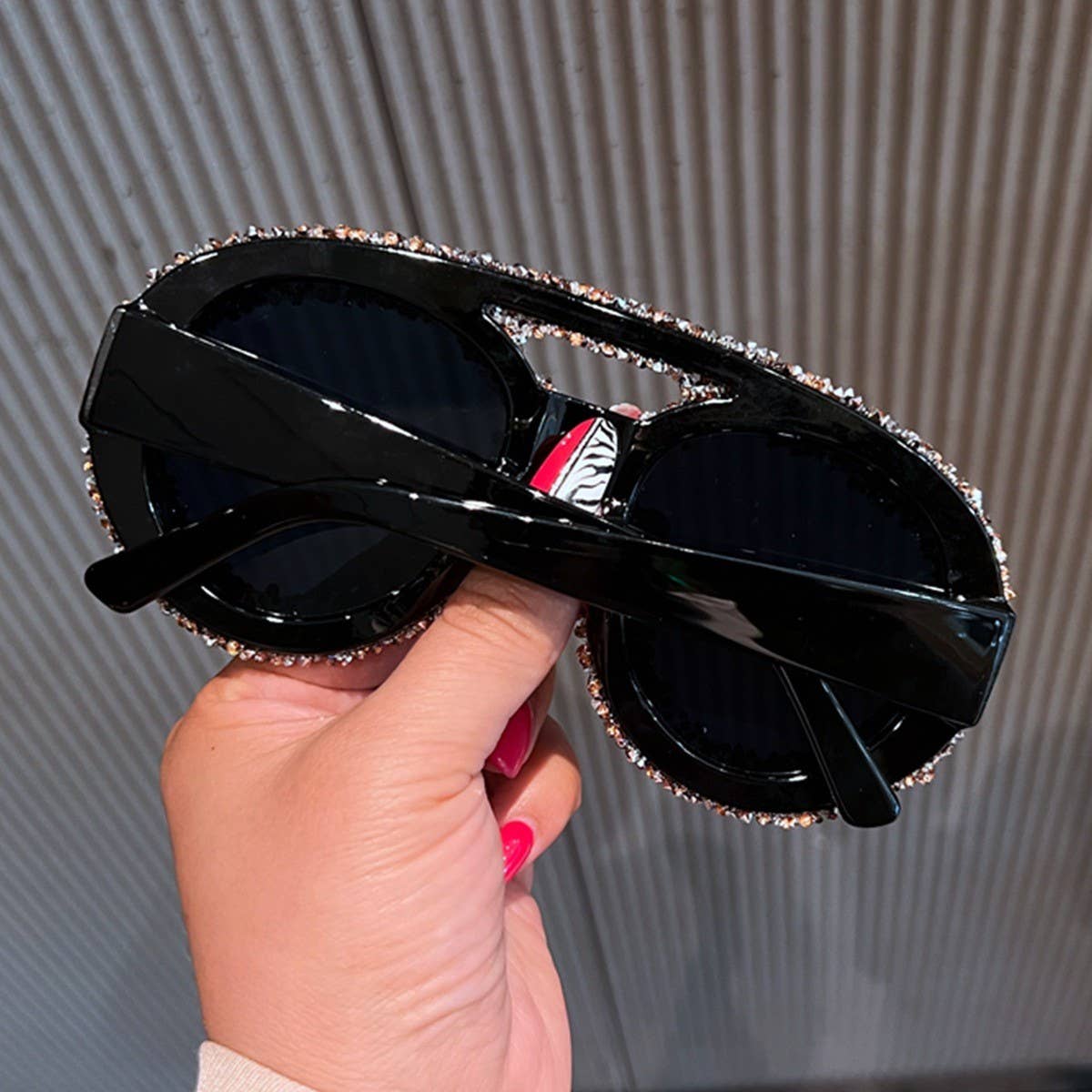 LARGE FRAME DOUBLE BEAM DIAMOND STUDDED SUNGLASSES_CWASG0833