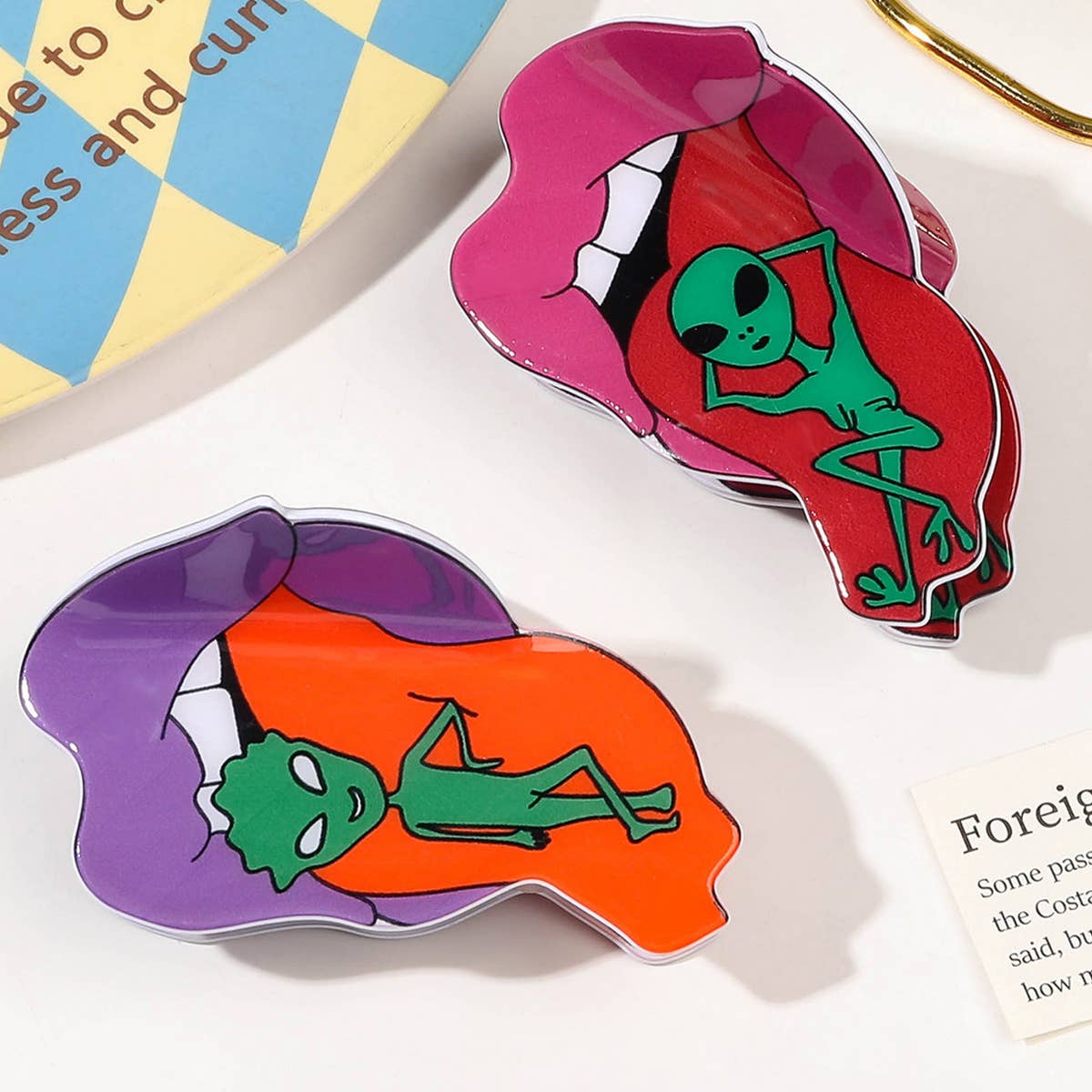 HALLOWEEN ALIEN ACRYLIC HAIR CLAW SPOOKY CLIP_CWAHA1633