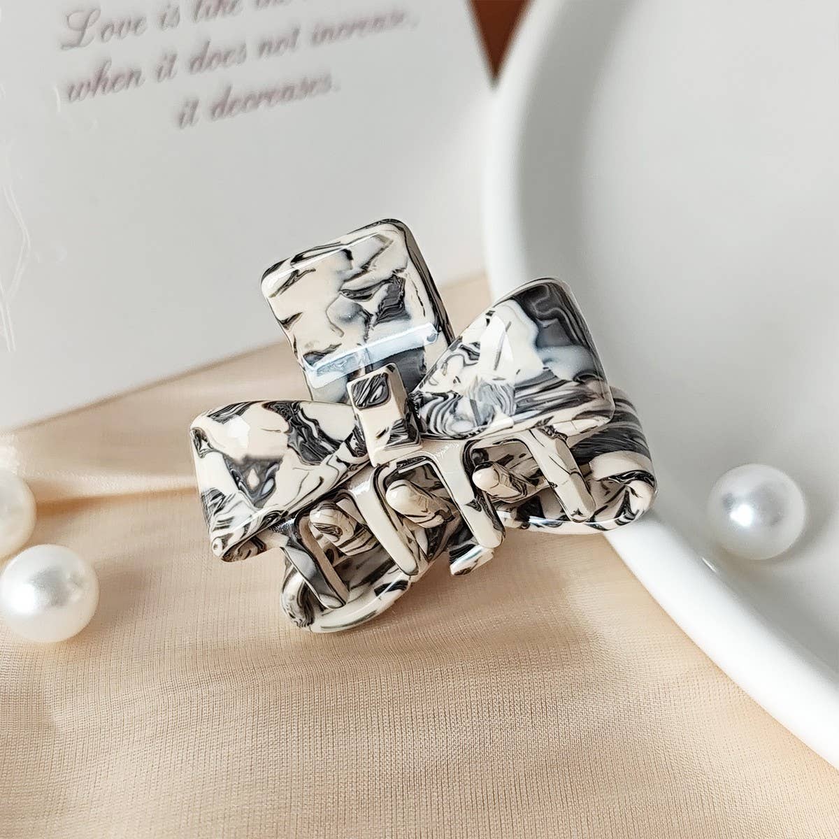 Mini Bow Acetate Hair Clip ? Cute Half-Up Style_Cwaha07242