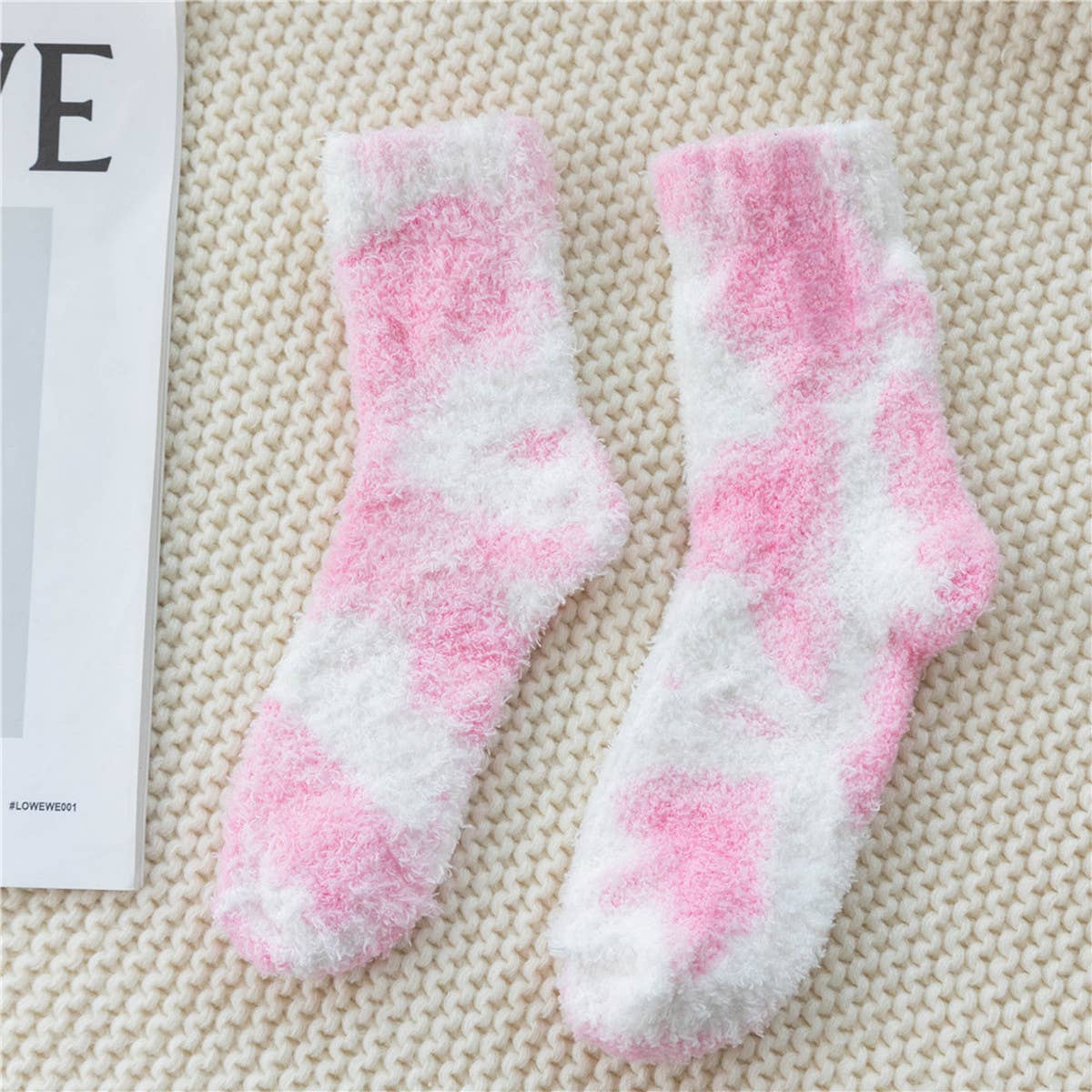 Women Padded Tie-Dyed Coral Velvet Socks_Cwms0346
