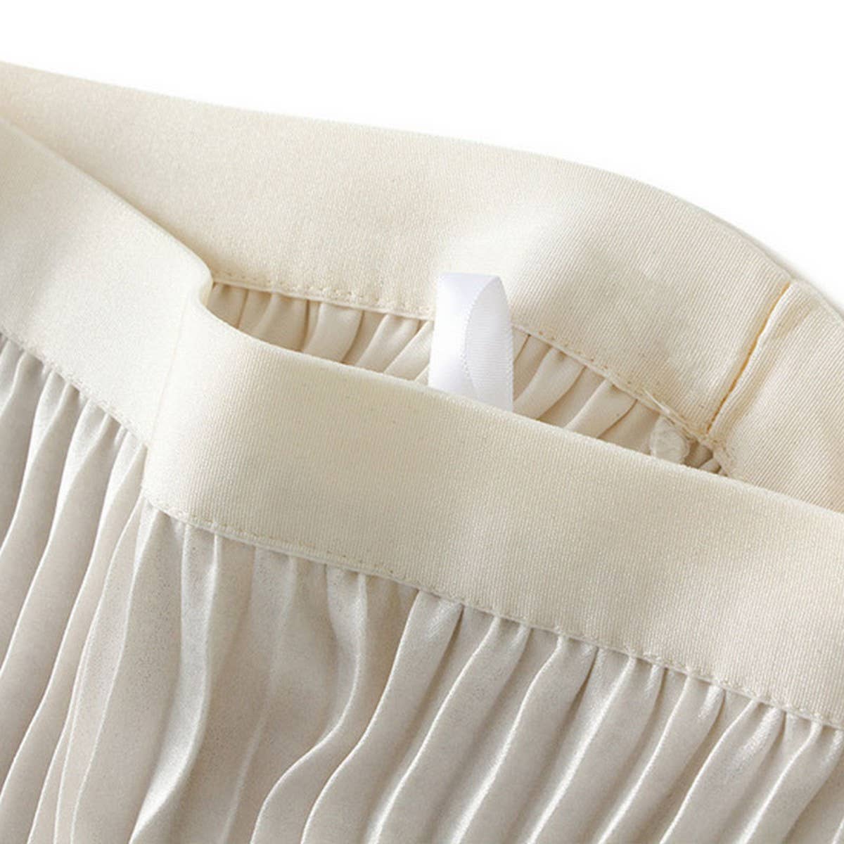 PLEATED HIGH WAIST MIDI SKIRT WITH FISHTAIL DESIGN_CWBMS0342