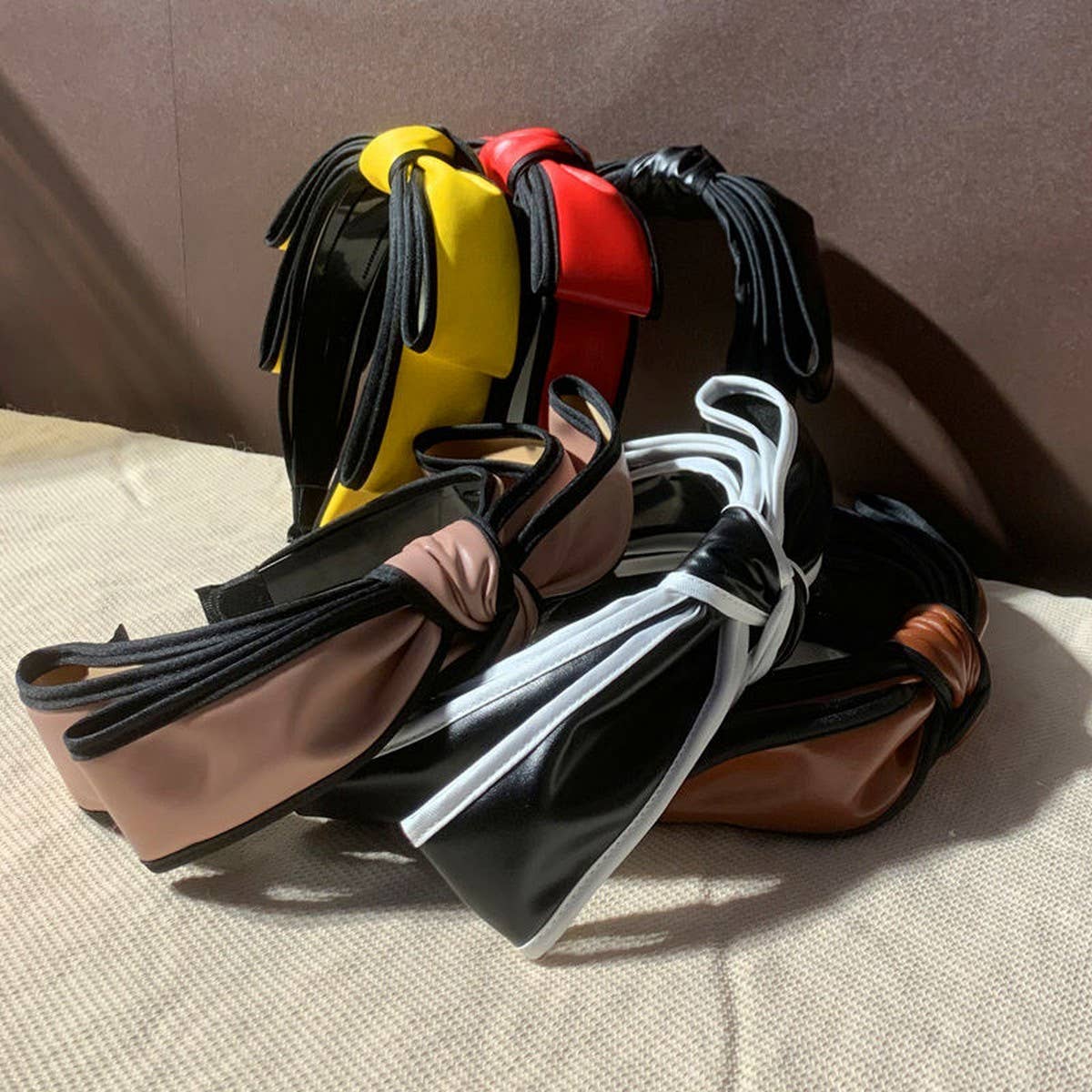 RETRO AND ELEGANT BOW HEADBAND_CWAHA2580