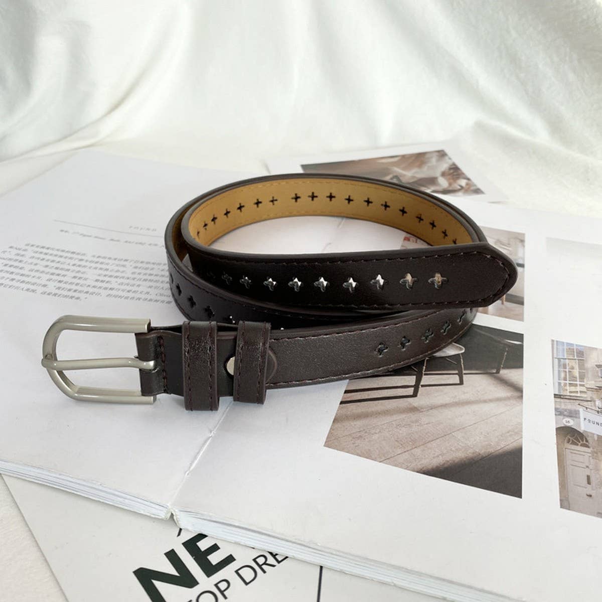 FASHION RETRO HOLLOW SIMPLE WOMENS BELT_CWABE0665