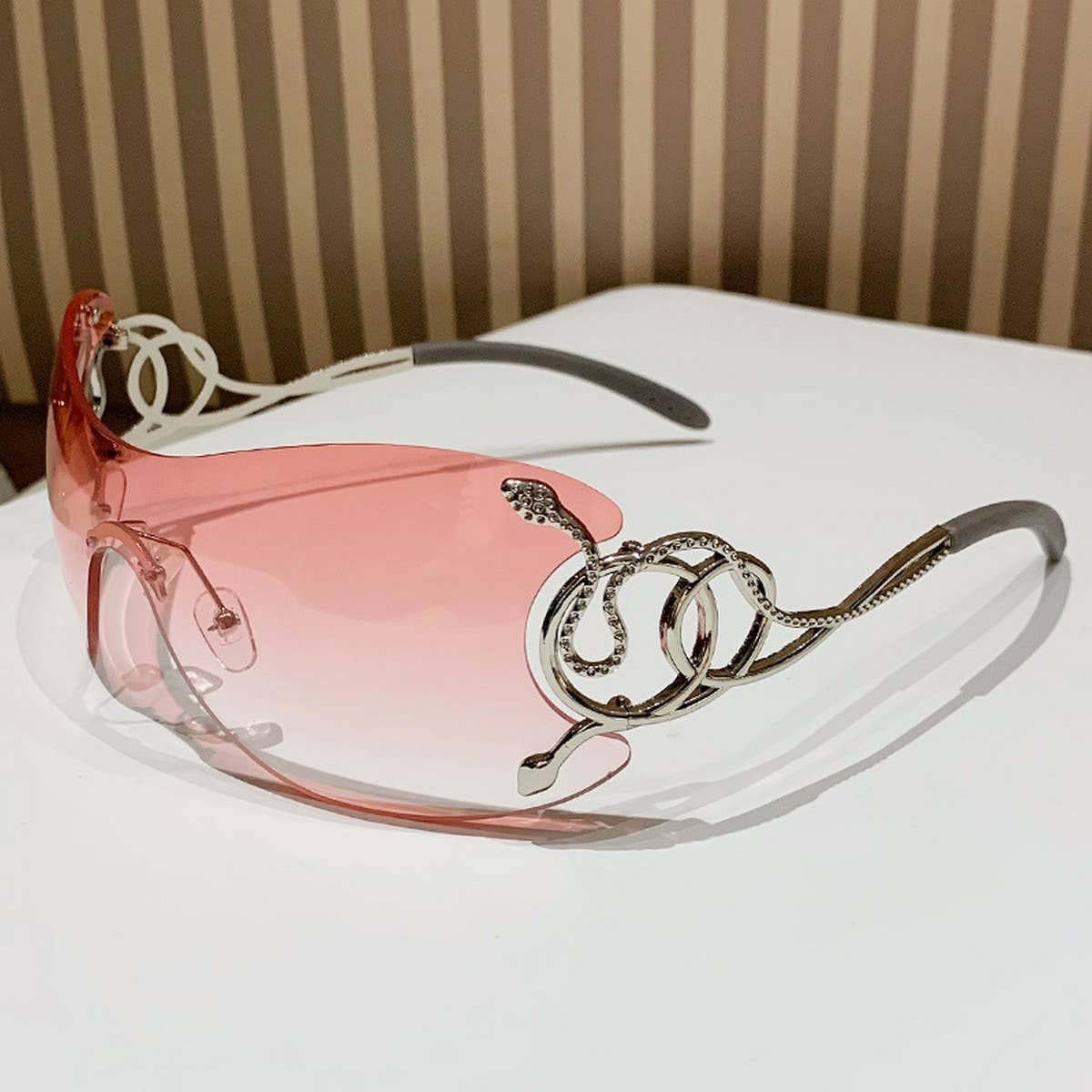 Y2K Style Cobra Integrated Large Frame Sunglasses_Cwasg0347