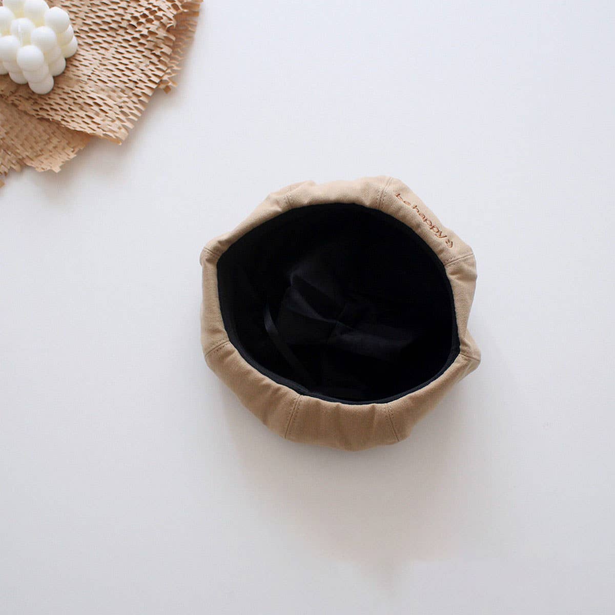 CHILDRENS RETRO FASHIONABLE DECORATIVE BERET_CWAH2920