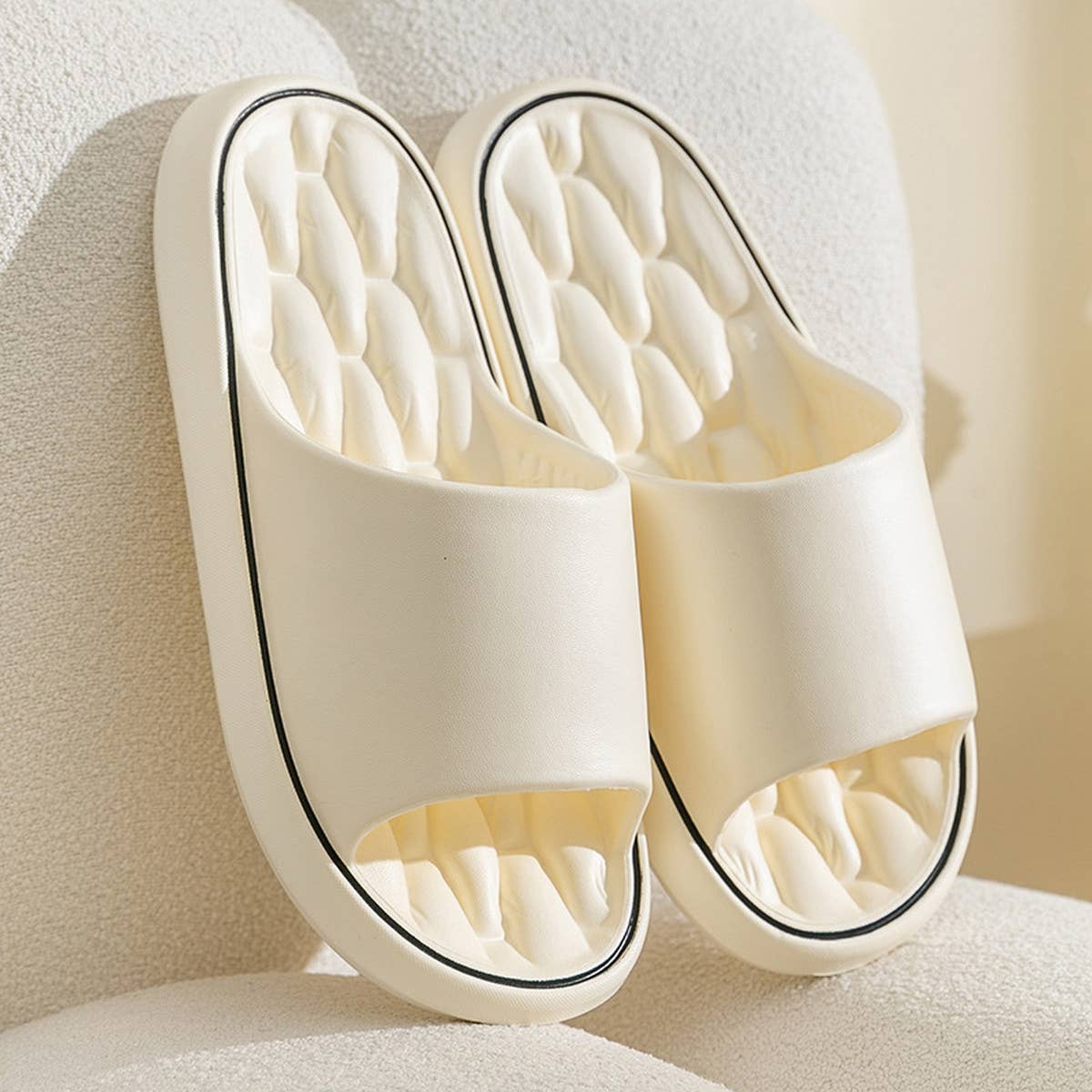 Simple New Style Home Bathroom Slippers_Cwshs0618