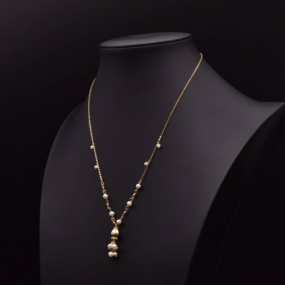 Womens All-Match Tulip Pendant Sweater Necklace