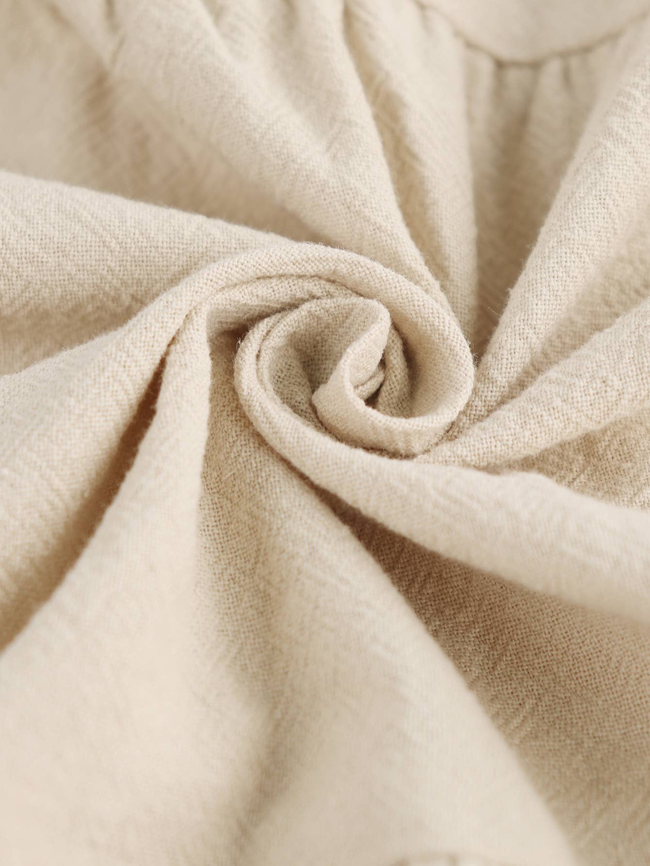 V-Neck And A Large Hem Loose And Casual Dress