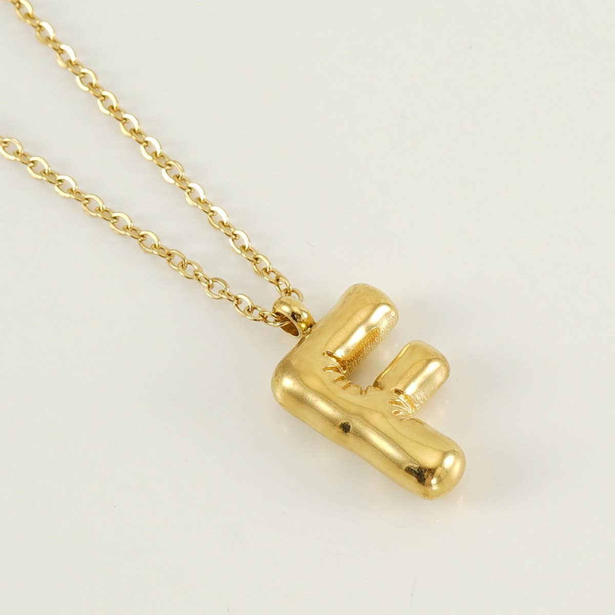 18K GOLD 26 LETTER PENDANT NECKLACE_CWAJE0676