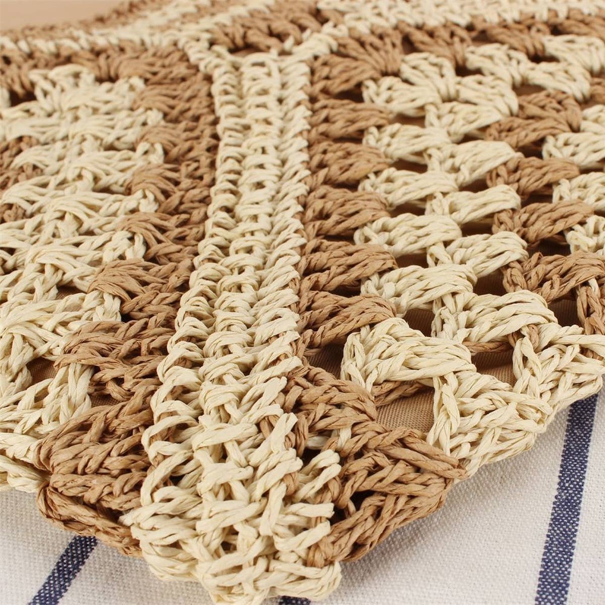 STRAW HOLIDAY COMMUTER SHOULDER BAG_CWAB2010