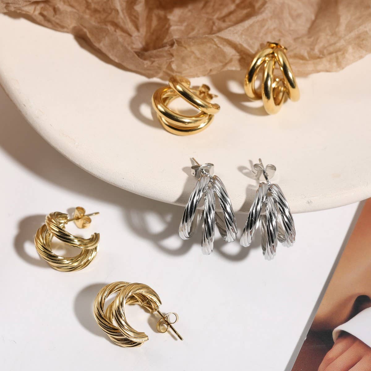 MIRROR FINISH HOLLOW EARRINGS TITANIUM STEEL_CWAJE5030