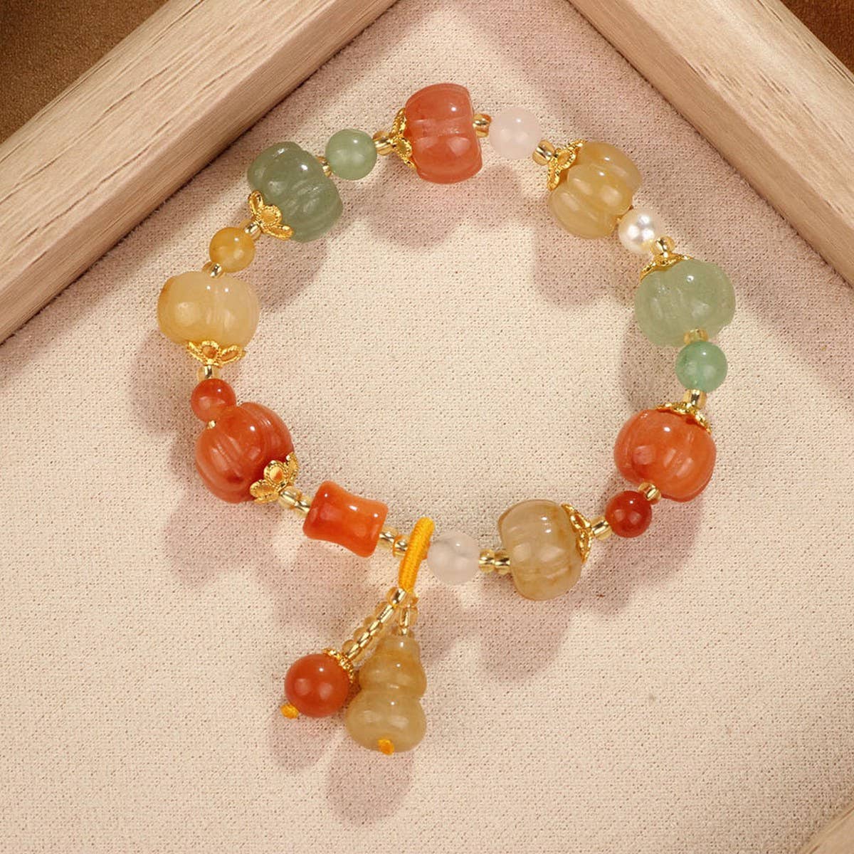 NEW ARTISTIC RETRO NATURAL GOLD JADE BRACELET_CWAJE3970