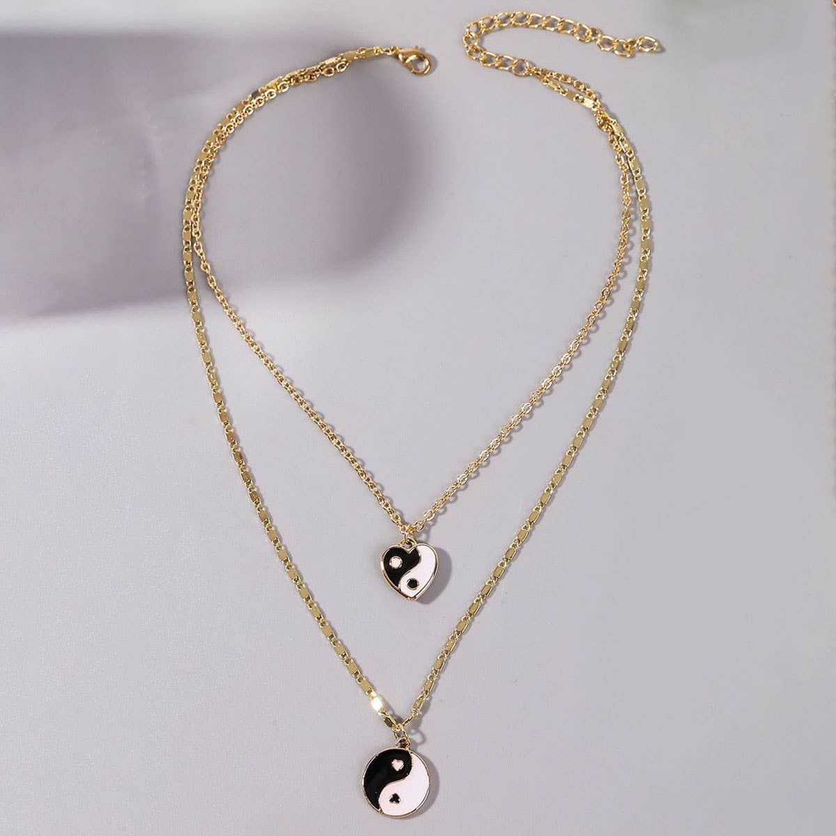 HEART CHARM LAYERED NECKLACE_CWAJE0437