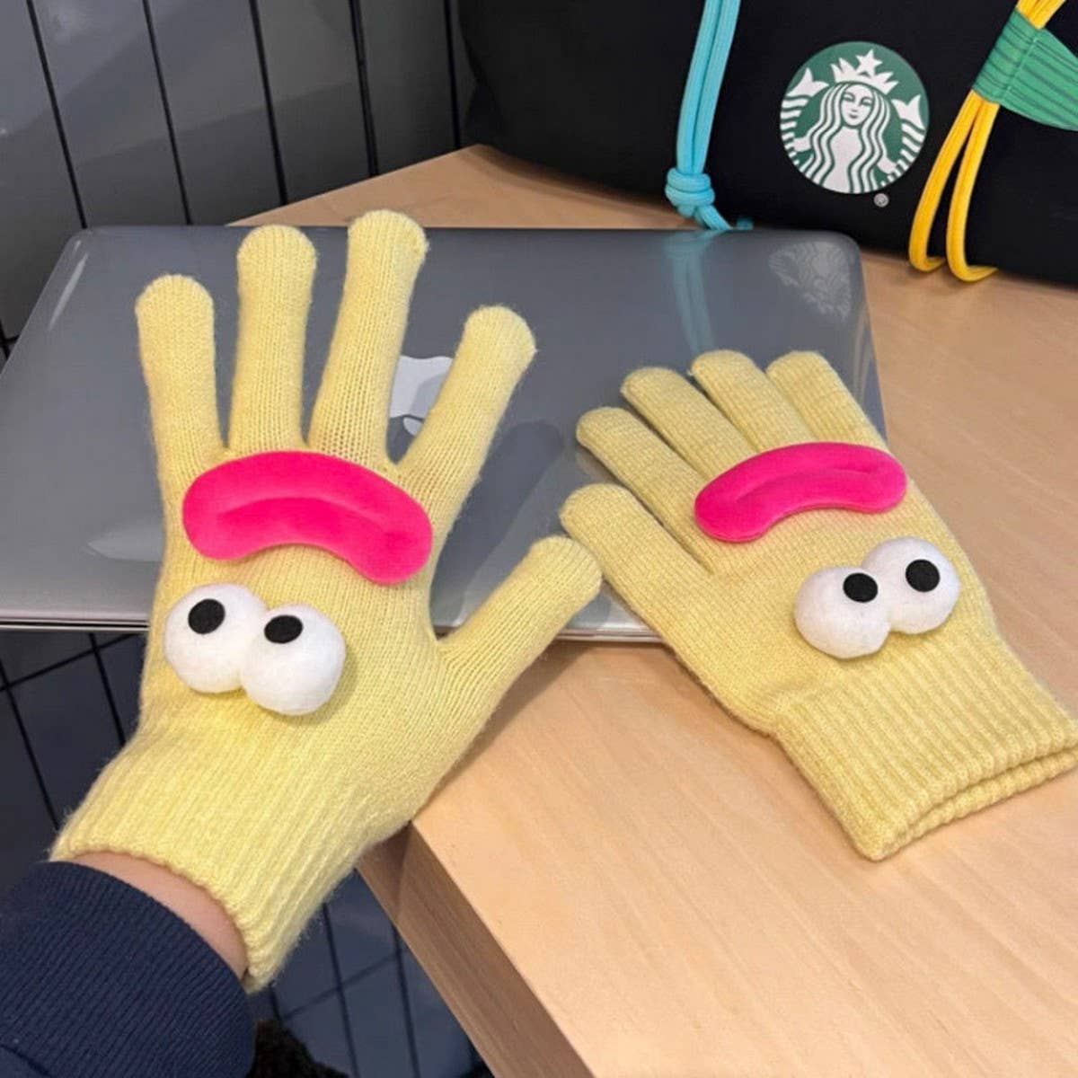 CARTOON KNITTED COLD PROOF TOUCH SCREEN GLOVES_CWAG0179