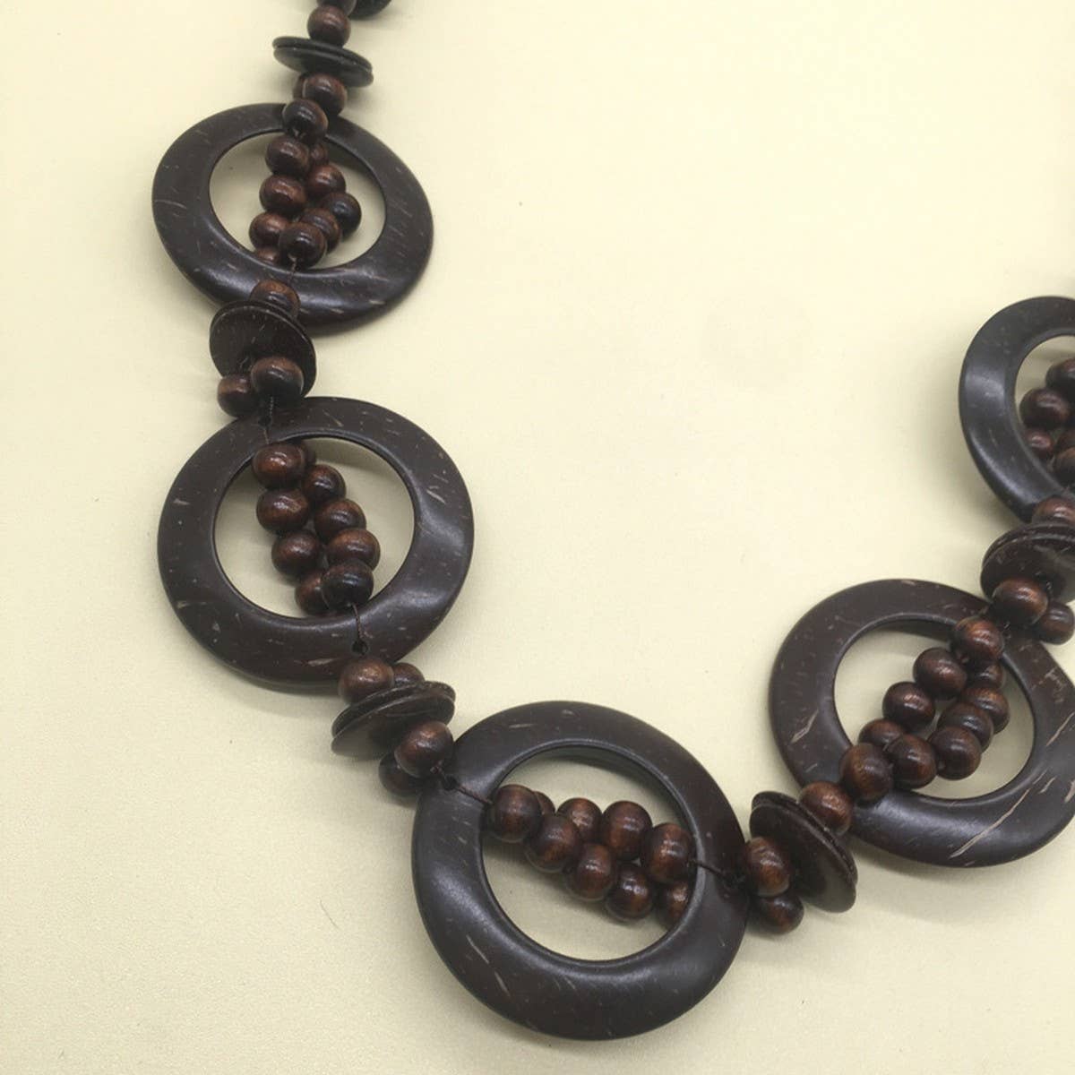 ETHNIC COCONUT SHELL WOOD BEAD NECKLACE_CWMM4961