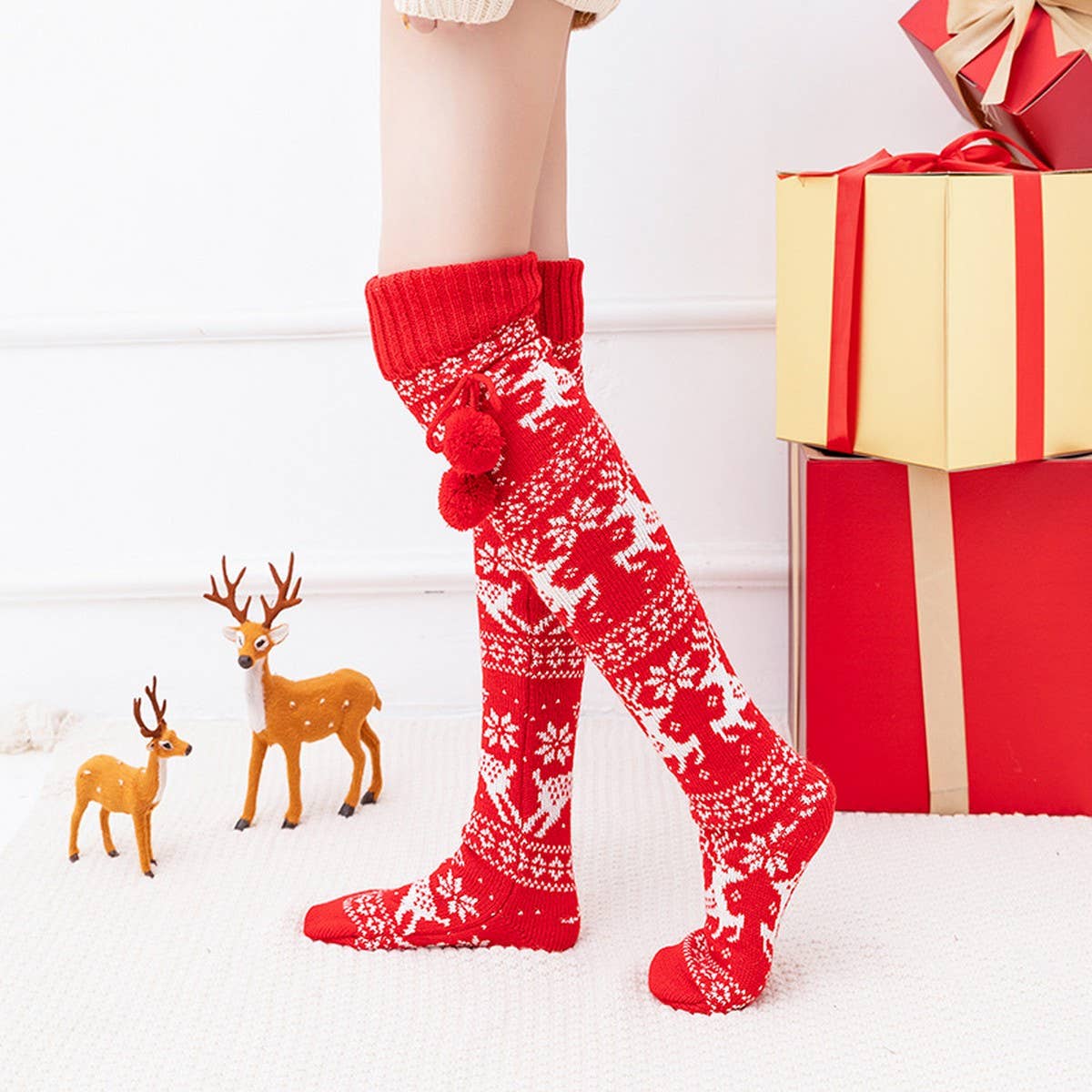 CHRISTMAS ELK BALL LONG KNEE HIGH SOCKS_CWMS0864