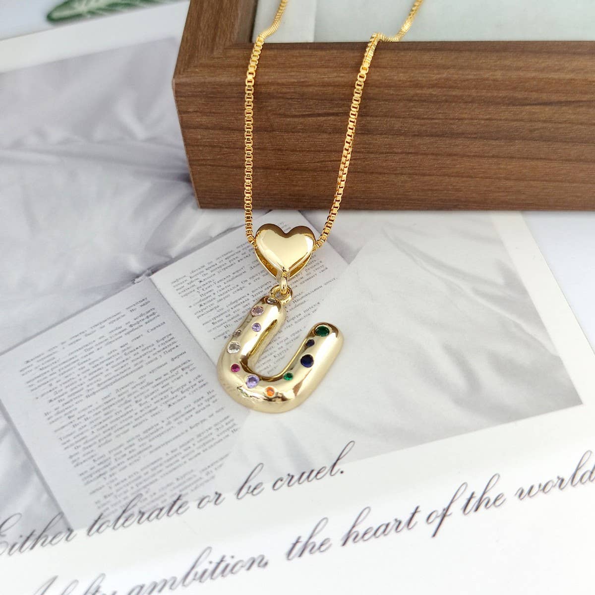 COLORFUL ZIRCONIA HEART LETTER PENDANT NECKLACE_CWMM5875