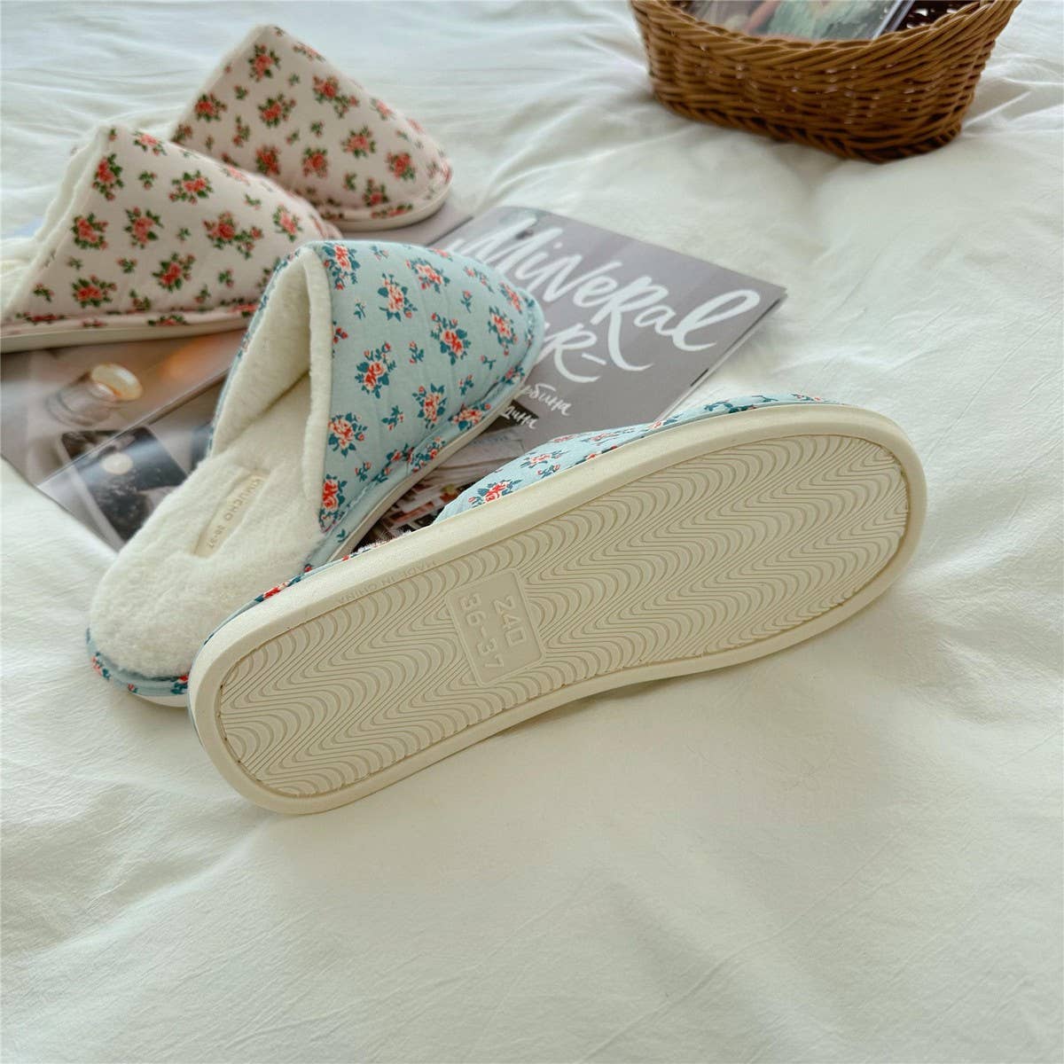 Warm House Shoes Thick-Soled Plush Slippers_Cwmm2991