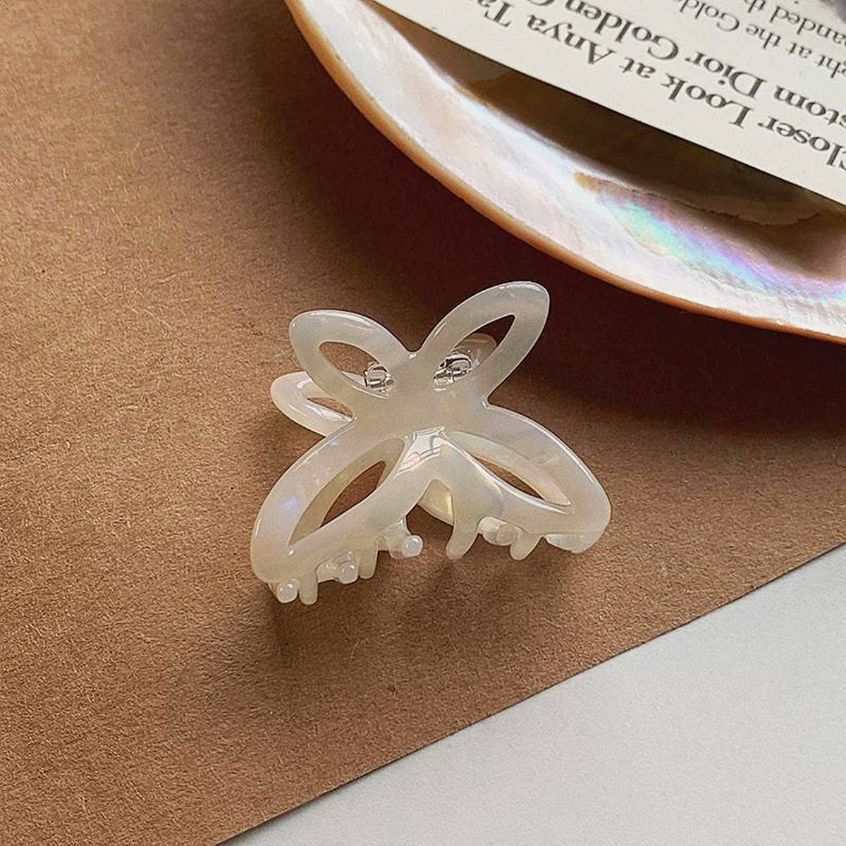 MINI BUTTERFLY ACETATE HAIR CLAW ELEGANT CLIP_CWAHA2643