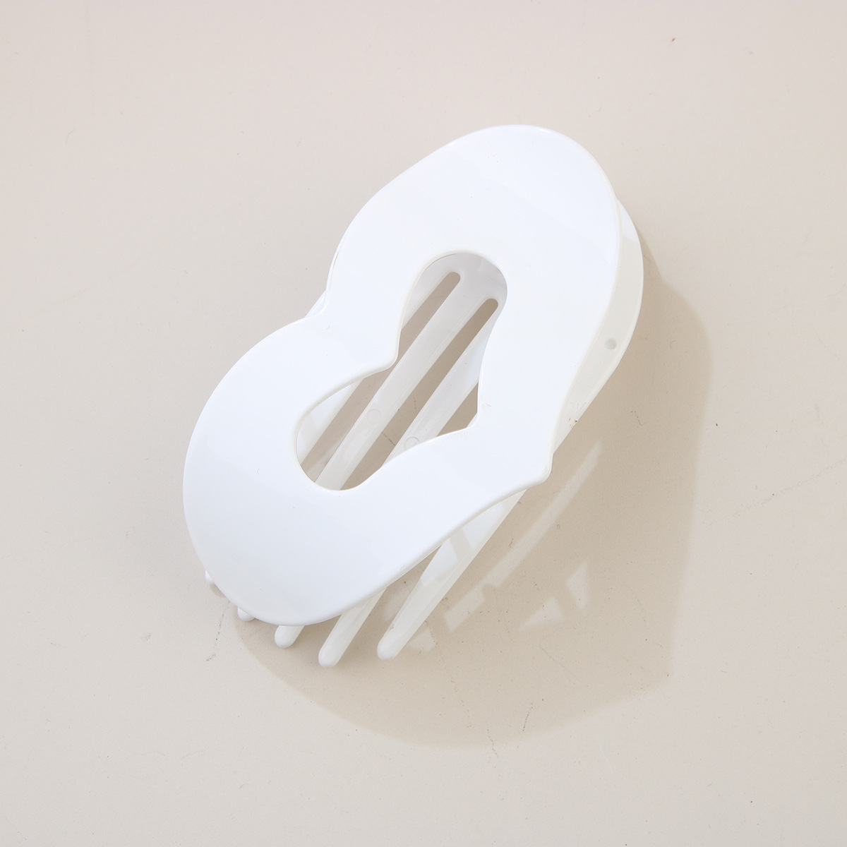 LOVE SHAPE DUCKBILL CLIP NO SLIP HALF UP PIN_CWAHA6516