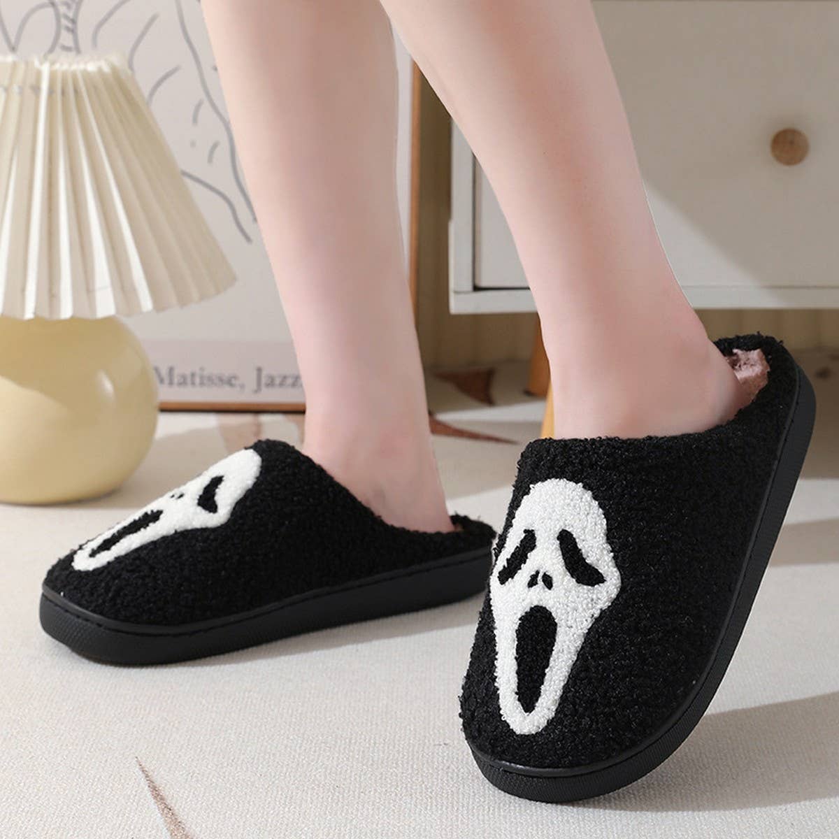 SOFT PLUSH COMFY HALLOWEEN SLIPPERS_CWSHS0261