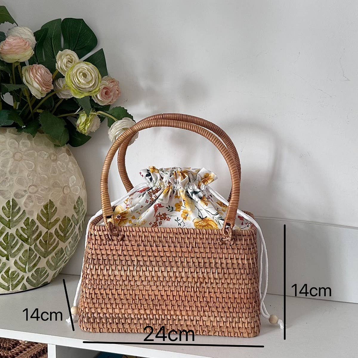 HANDMADE RATTAN BASKET SHELL STORAGE HANDBAG_CWMM4549