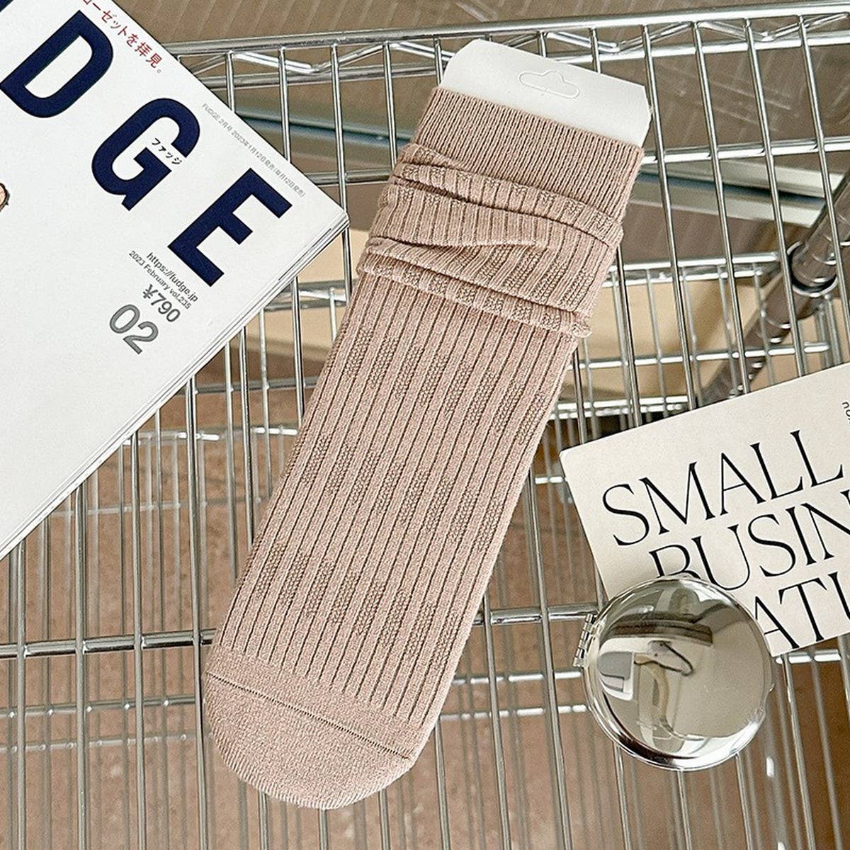 AUTUMN AND WINTER WARM BREATHABLE MID TUBE SOCKS_CWMS1071