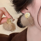RETRO TEMPERAMENT FUR BALL CUTE EARRINGS_CWAJE2457