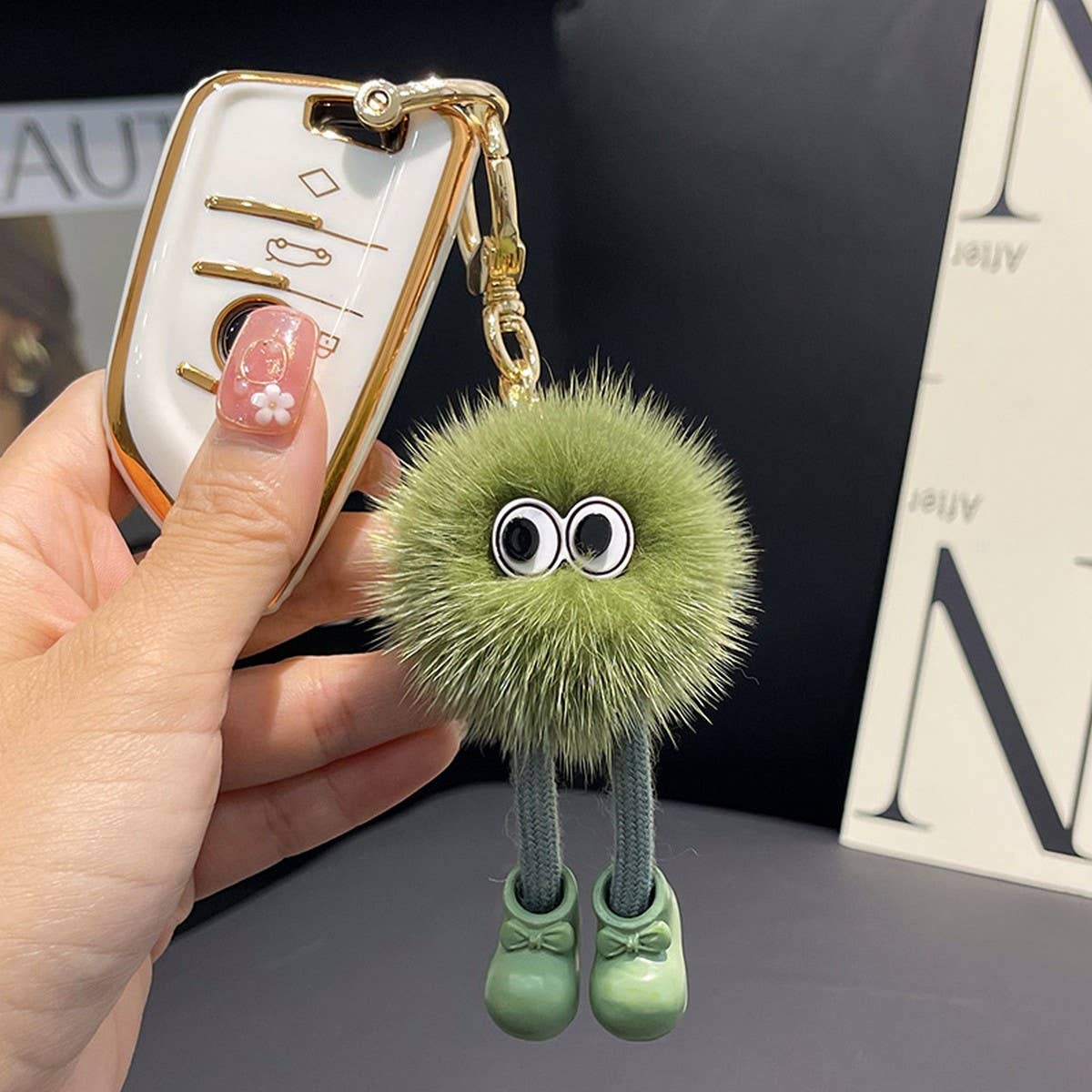 CUTE FUR BRIQUETTES CAR KEYCHAIN BAG PENDANT_CWMM2541