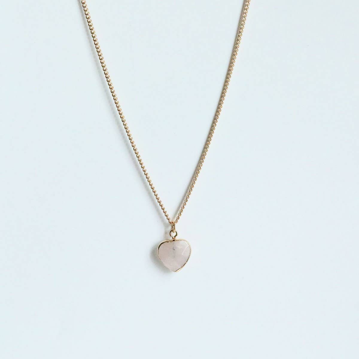 DECEMBER BIRTHSTONE HEART PENDANT NECKLACE_CWMM5334